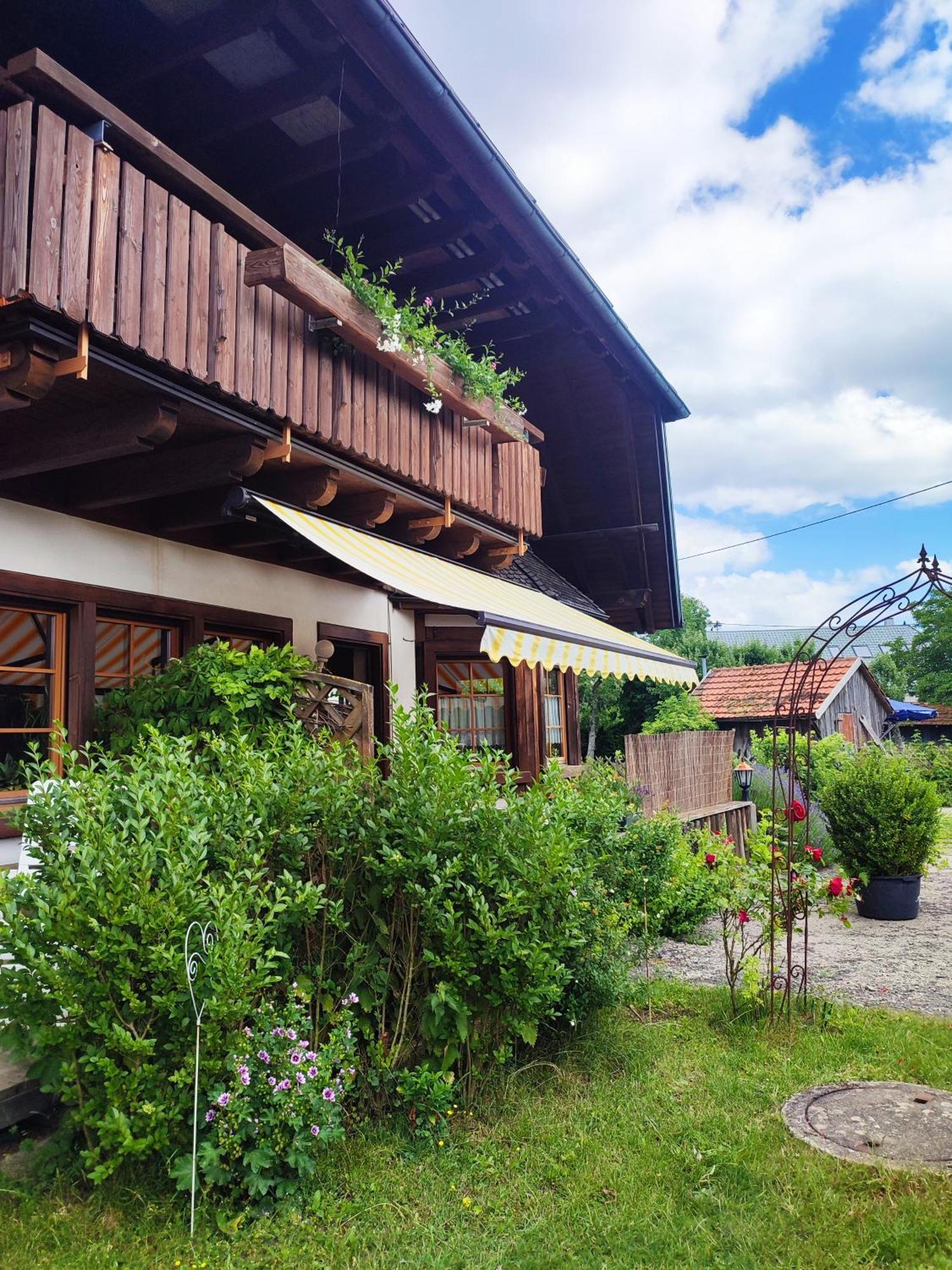 Ferienwohnung Hasenfratz Loeffingen Exterior photo